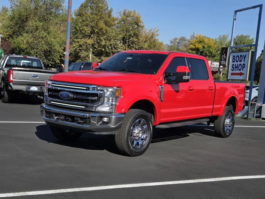 2022 Ford Super Duty F-350 SRW in Race Red