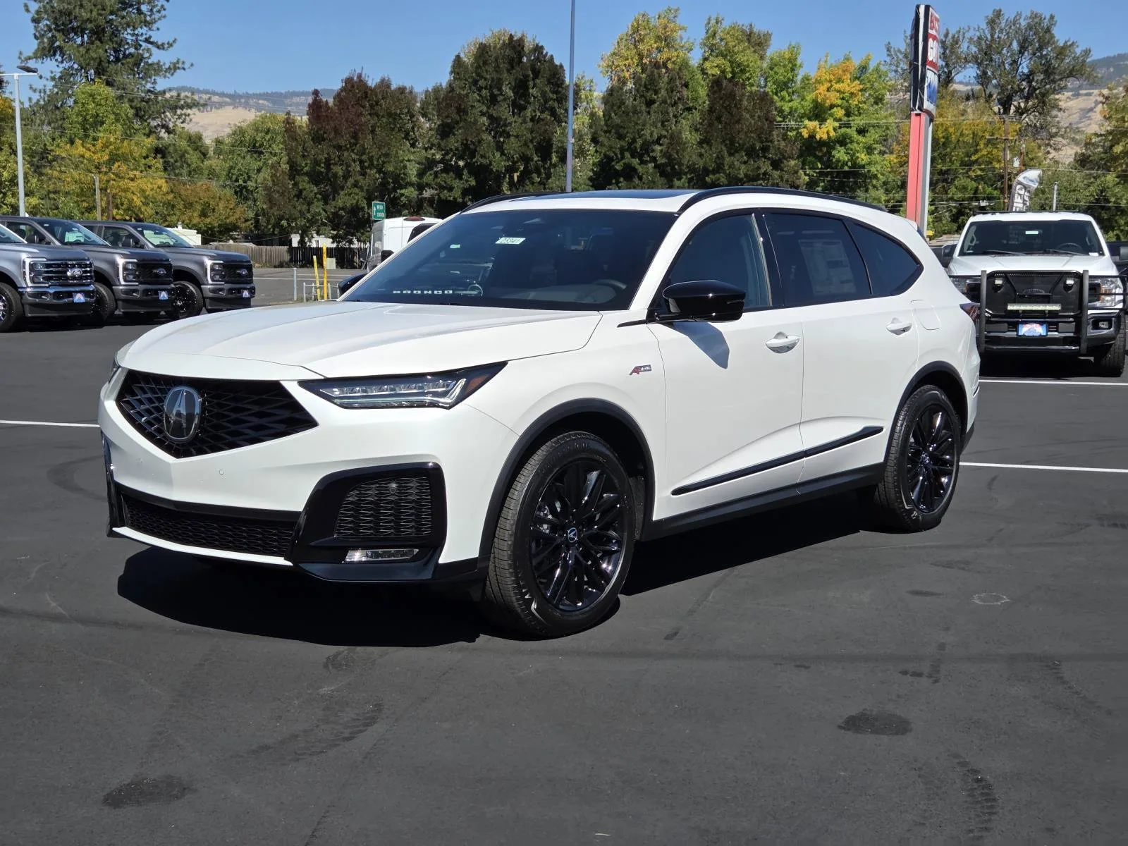 2026 Acura MDX w/A-Spec Advance Package AWD in Platinum White Pearl
