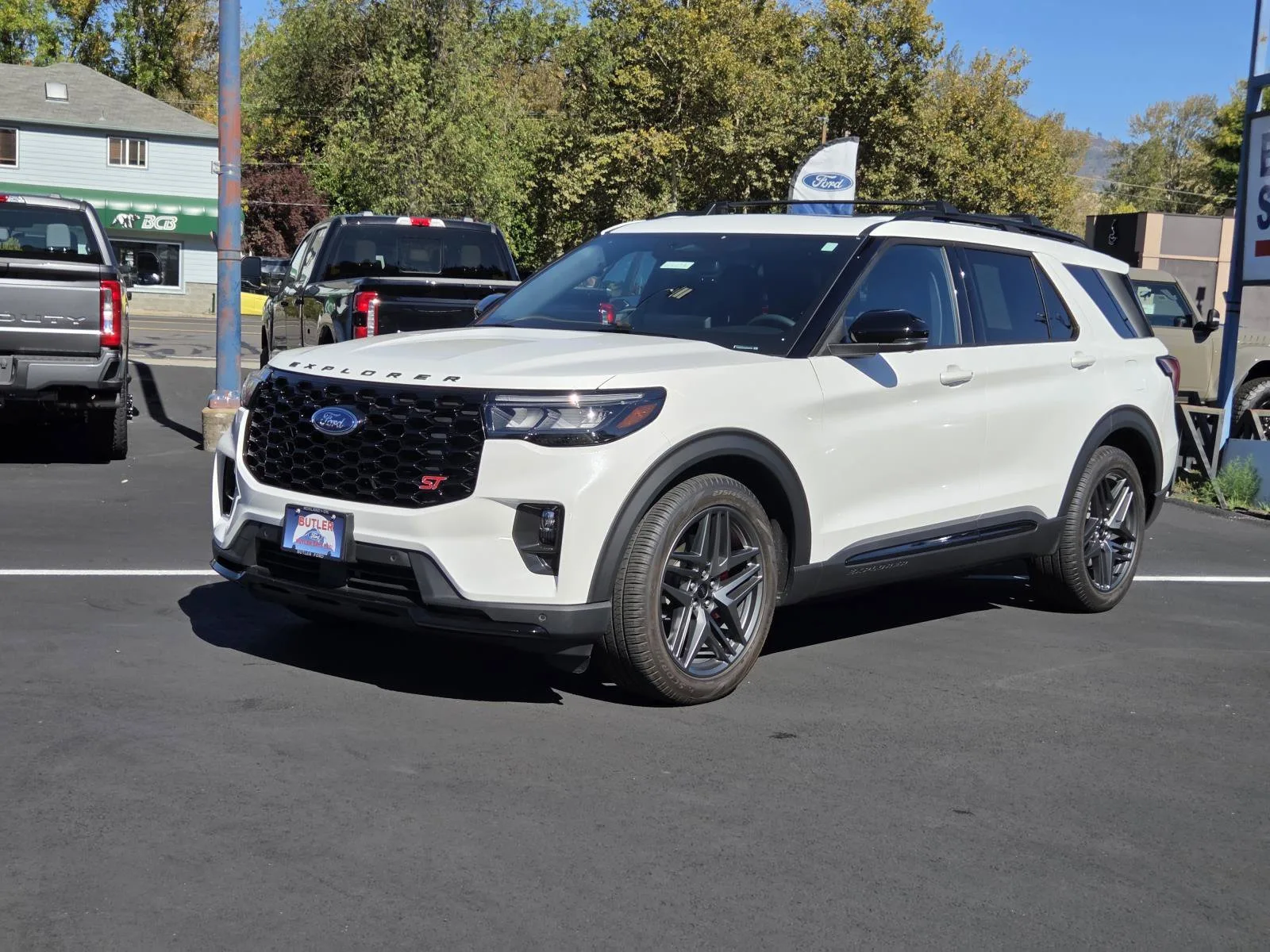 2025 Ford Explorer ST in White Metallic