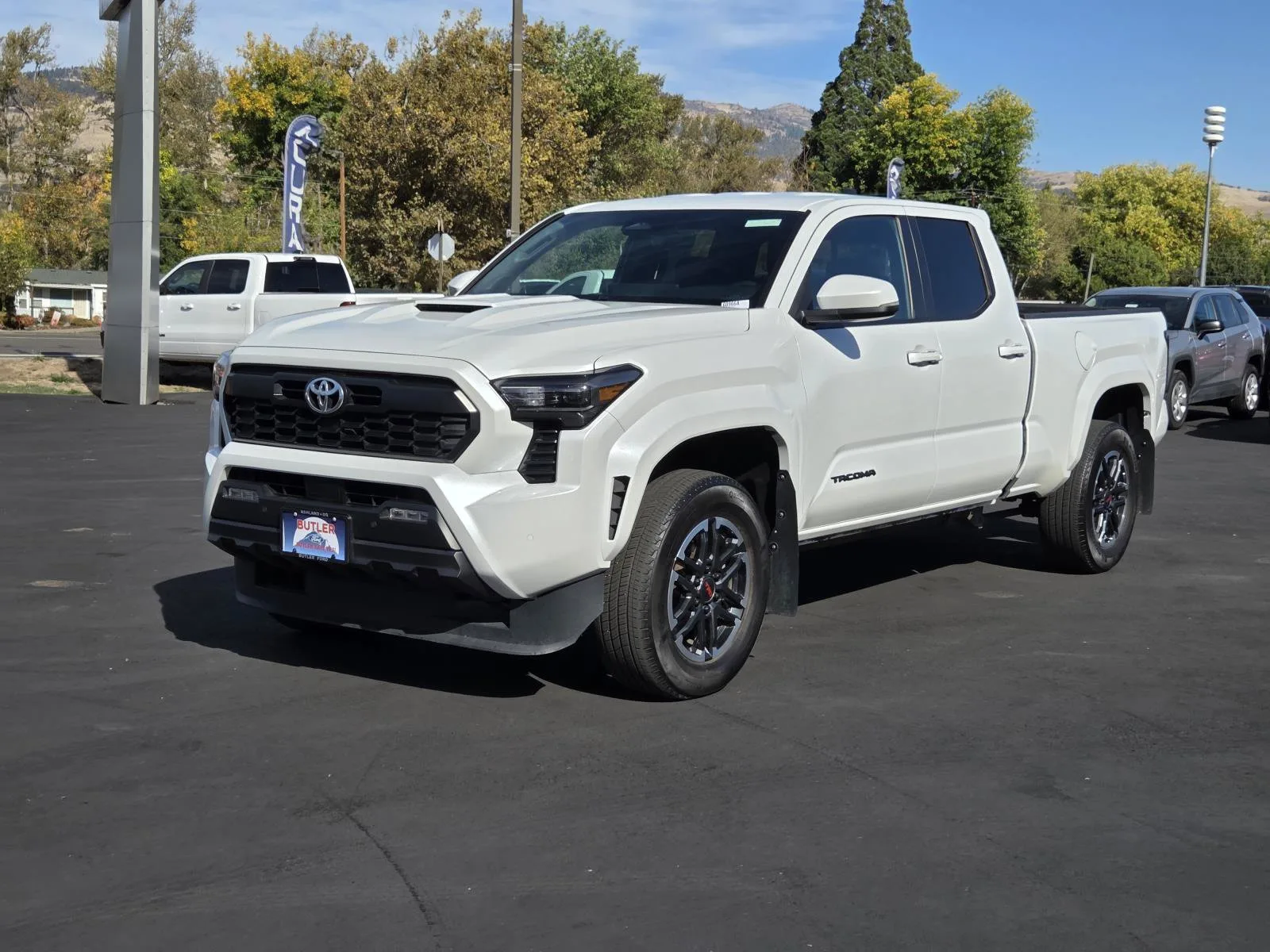 2024 Toyota Tacoma 4WD TRD Sport in Pearl