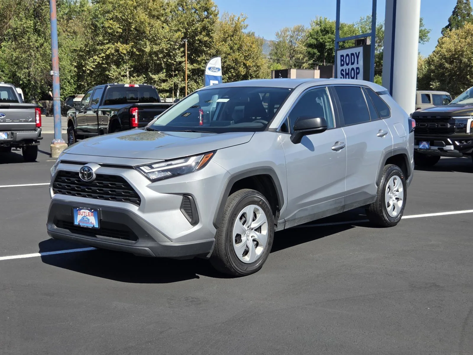 2025 Toyota RAV4 LE in Silver Sky Metallic
