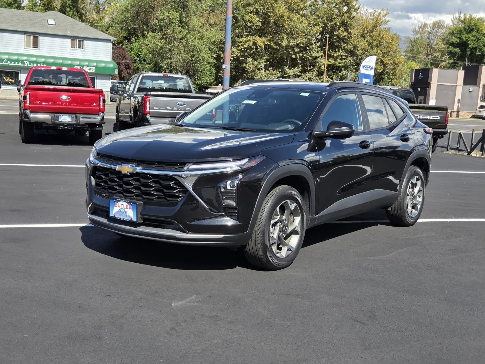 2025 Chevrolet Trax LT in Mosaic Black Metallic